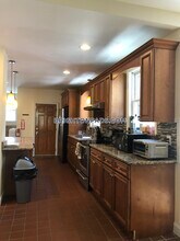 1522 Commonwealth Avenue in Boston, MA - Building Photo - Building Photo