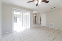 1335 Alfonzo Cir in Winter Springs, FL - Foto de edificio - Building Photo