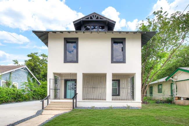 438 Pruitt Ave, Unit 1 in San Antonio, TX - Foto de edificio - Building Photo