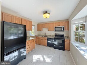 11736 Dry River Ct in Reston, VA - Building Photo - Building Photo