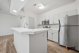 3209 Jade Ct in Virginia Beach, VA - Building Photo - Building Photo