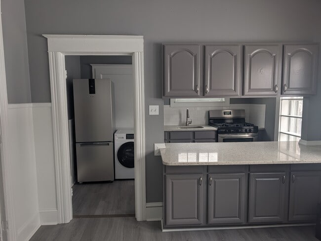 128 E Wayne Ave, Unit 2