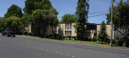 Sun Ridge Apartments in Concord, CA - Building Photo - Building Photo