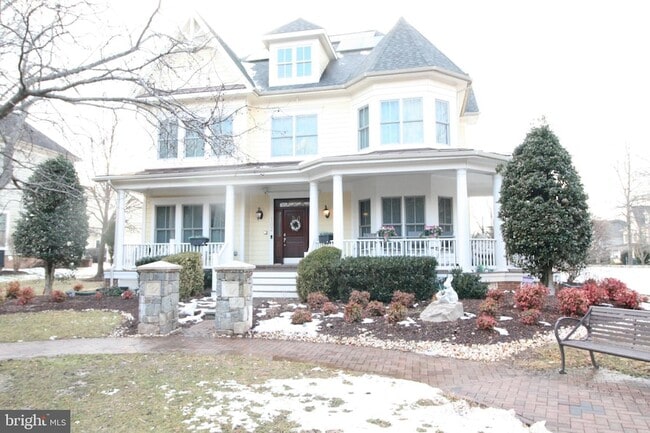 102 Bullard Cir in Rockville, MD - Foto de edificio - Building Photo