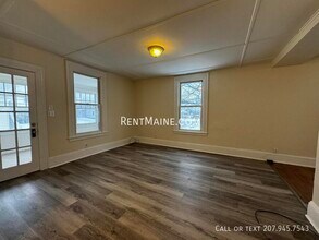 276 Main St in Waterville, ME - Building Photo - Building Photo