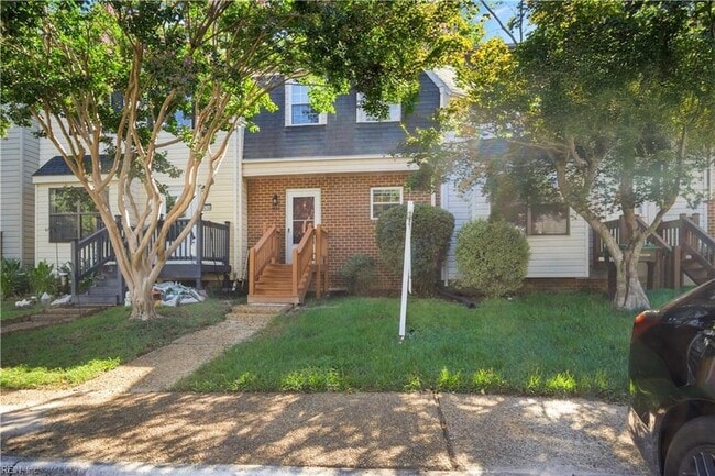 property at 1628 Angel Ct