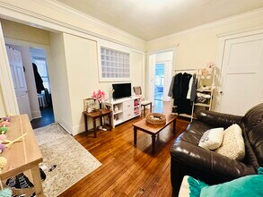 458 Park Dr, Unit 4 in Boston, MA - Foto de edificio - Building Photo