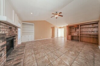 2135 Jazzman Dr in Norman, OK - Foto de edificio - Building Photo