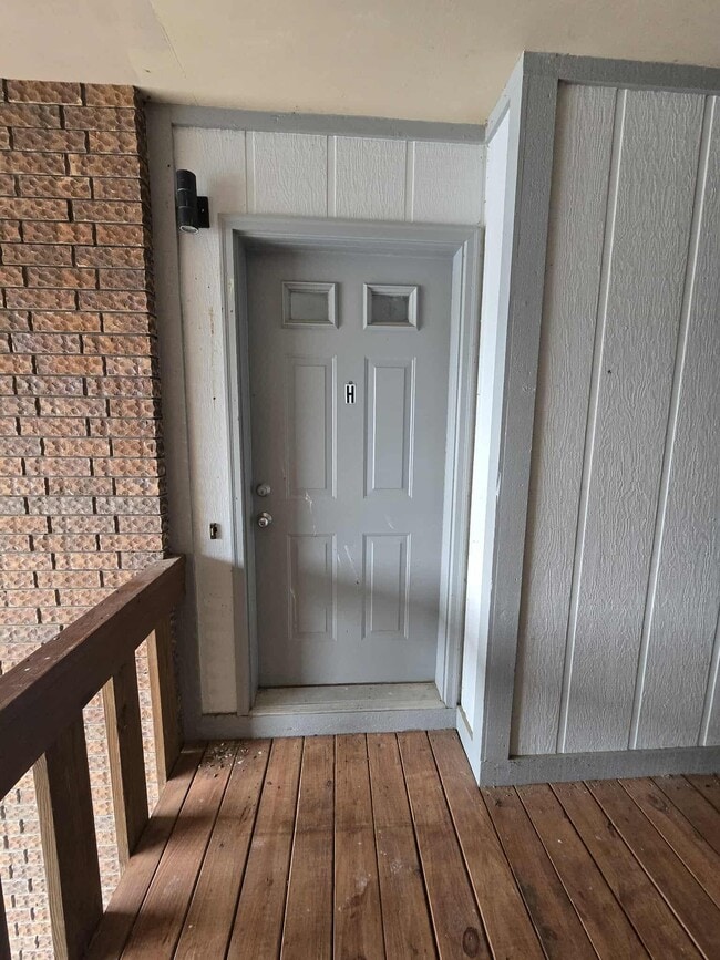 property at 115 Holly Dr