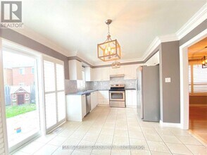 68 Hiram Johnson Rd in Whitchurch-Stouffville, ON - Building Photo - Building Photo