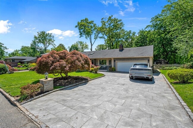 property at 31 Vista Rd