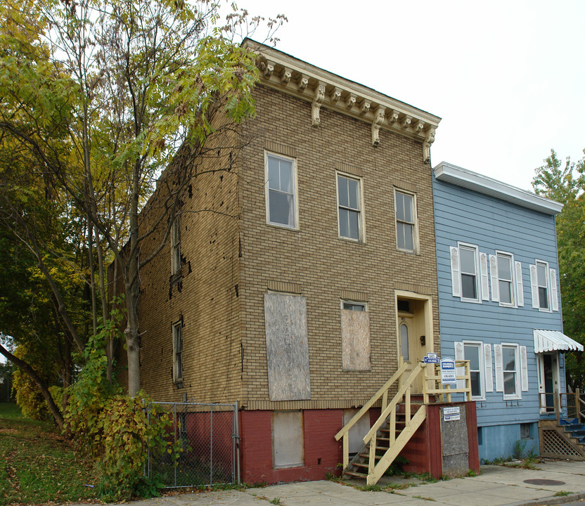 238 Colonie St in Albany, NY - Building Photo