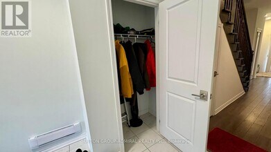 54 Heron Park Pl in Toronto, ON - Building Photo - Building Photo