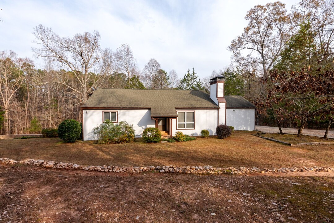 1431 Oliver Bridge Rd in Watkinsville, GA - Building Photo