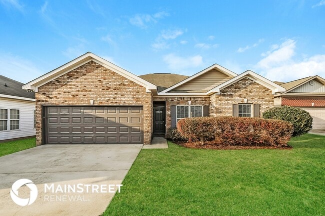 5024 Easton Ln in Northport, AL - Foto de edificio - Building Photo