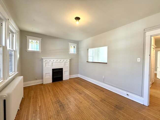 96 East Avenue S in Hamilton, ON - Building Photo - Building Photo