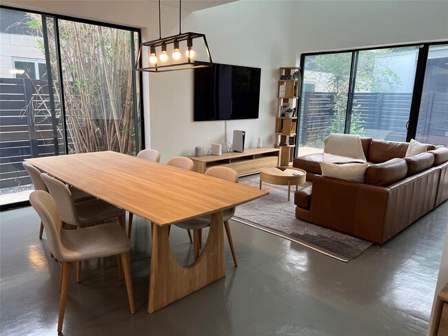 property at 1105 Altum St