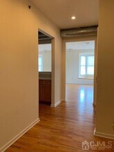 541 Middlesex Ave in Metuchen, NJ - Foto de edificio - Building Photo