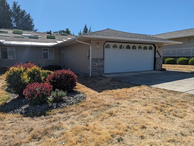 925 Hawthorne St in Lewiston, ID - Building Photo - Building Photo
