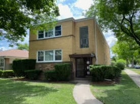 2625 W Pratt Blvd, Unit 2N in Chicago, IL - Building Photo