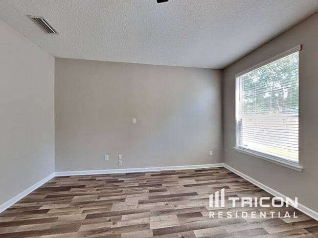 156 Tollerton Avenue in Saint Johns, FL - Building Photo - Building Photo