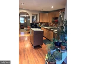 1354 E Columbia Ave in Philadelphia, PA - Building Photo - Building Photo