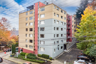 2020 Building in Portland, OR - Foto de edificio - Building Photo