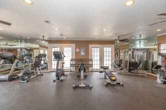 Indiana Village in Lubbock, TX - Foto de edificio - Building Photo