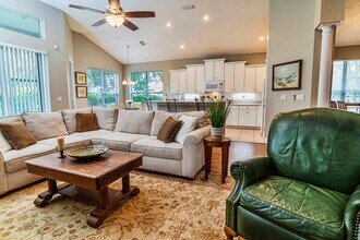 341 Island Green Dr in St. Augustine, FL - Foto de edificio - Building Photo