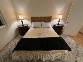 12374 Priscilla Ln in Los Altos Hills, CA - Building Photo - Building Photo