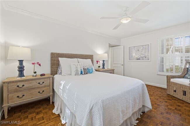 2700 Lantern Ln in Naples, FL - Building Photo - Building Photo