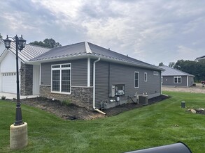 246 Glei Ct in Hillsdale, MI - Building Photo - Building Photo