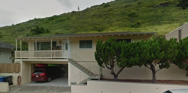 property at 5344 Malu Pl