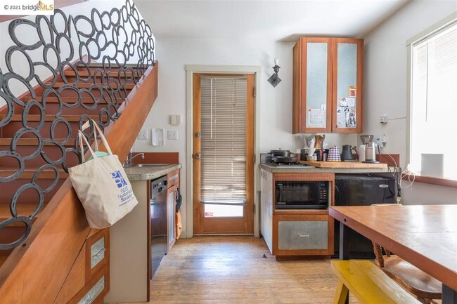 1415 Alcatraz Ave in Berkeley, CA - Building Photo - Building Photo