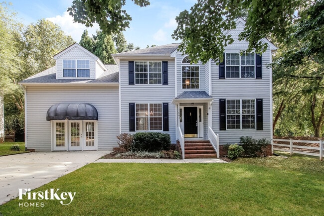 property at 501 Willowview Dr