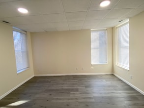 823 N 5th St, Unit 2421 in Quincy, IL - Building Photo - Building Photo