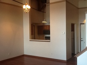 544 S Front St, Unit 314 in Columbus, OH - Building Photo - Building Photo