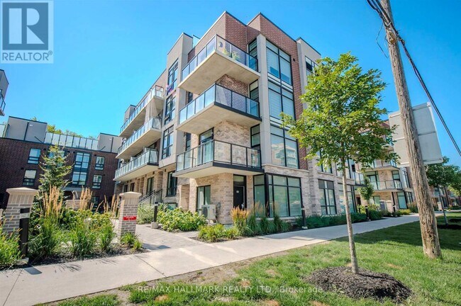 property at 861-861 Sheppard Ave W