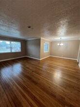 5319 Cortelyou Ln in Houston, TX - Building Photo - Building Photo