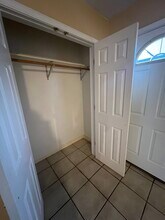 605 N Main St, Unit A Apt in Monticello, IN - Building Photo - Building Photo