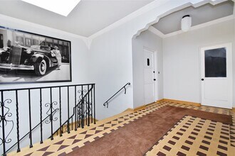 724 S Genesee Ave, Unit 5 in Los Angeles, CA - Foto de edificio - Building Photo