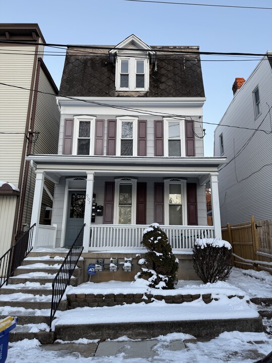 907 N Duke St in York, PA - Building Photo