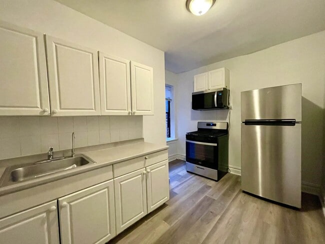 property at 5301 Palisade Ave