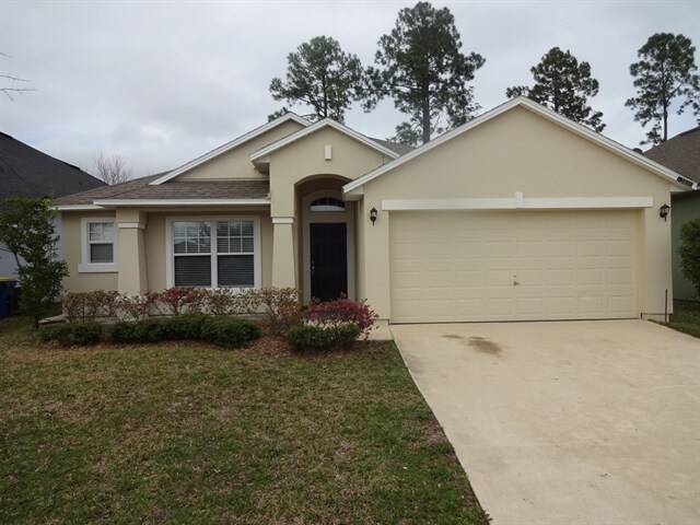 13895 Devan Lee Dr N in Jacksonville, FL - Building Photo