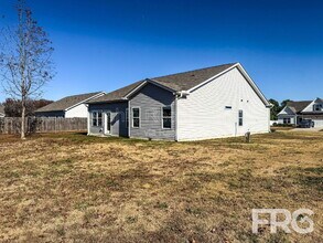 202 Kenison Way in Pikeville, NC - Building Photo - Building Photo