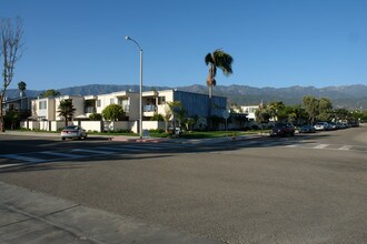La Cabana in Carpinteria, CA - Building Photo - Building Photo