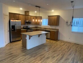 21154 Capella Pl in Bend, OR - Building Photo - Building Photo