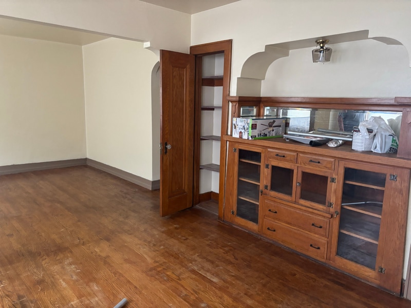 5430 W Burnham St in West Milwaukee, WI - Building Photo