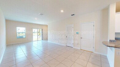 67 Oarsman Xing Dr in St. Augustine, FL - Building Photo - Building Photo