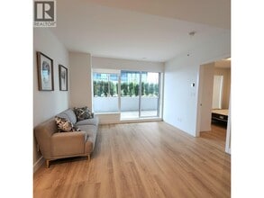 5520 McNaughton Rd in Richmond, BC - Building Photo - Building Photo